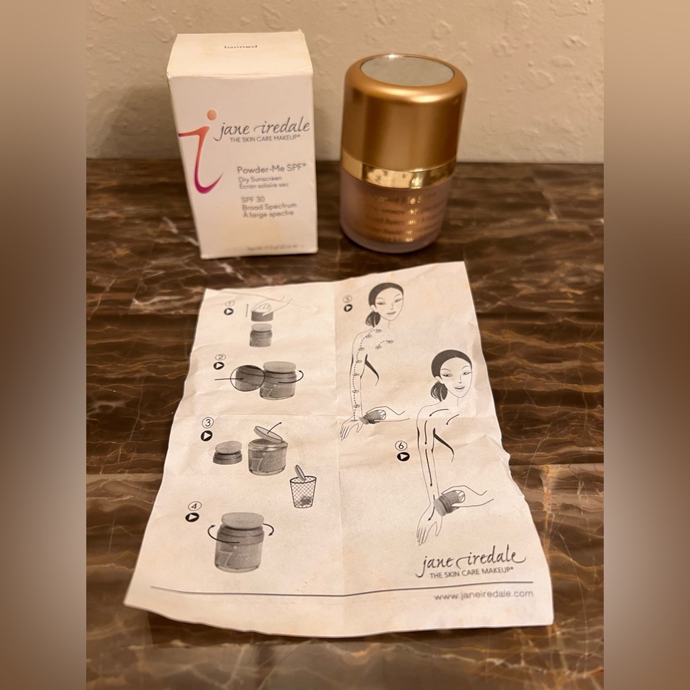 Jane Iredale Powder-Me SPF Tanned with Gold Lid .62 oz